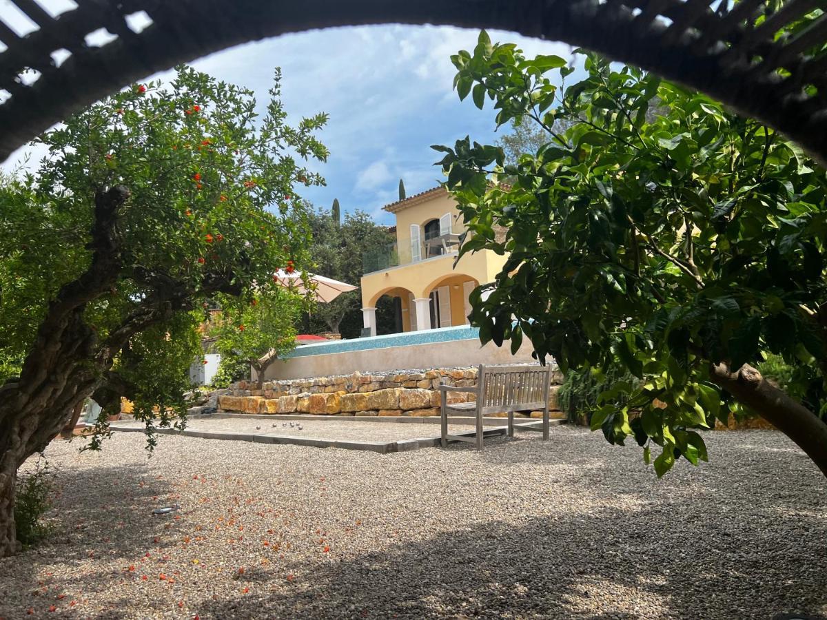 Villa Familiale Avec Vue Imprenable Saint-Raphaël Dış mekan fotoğraf