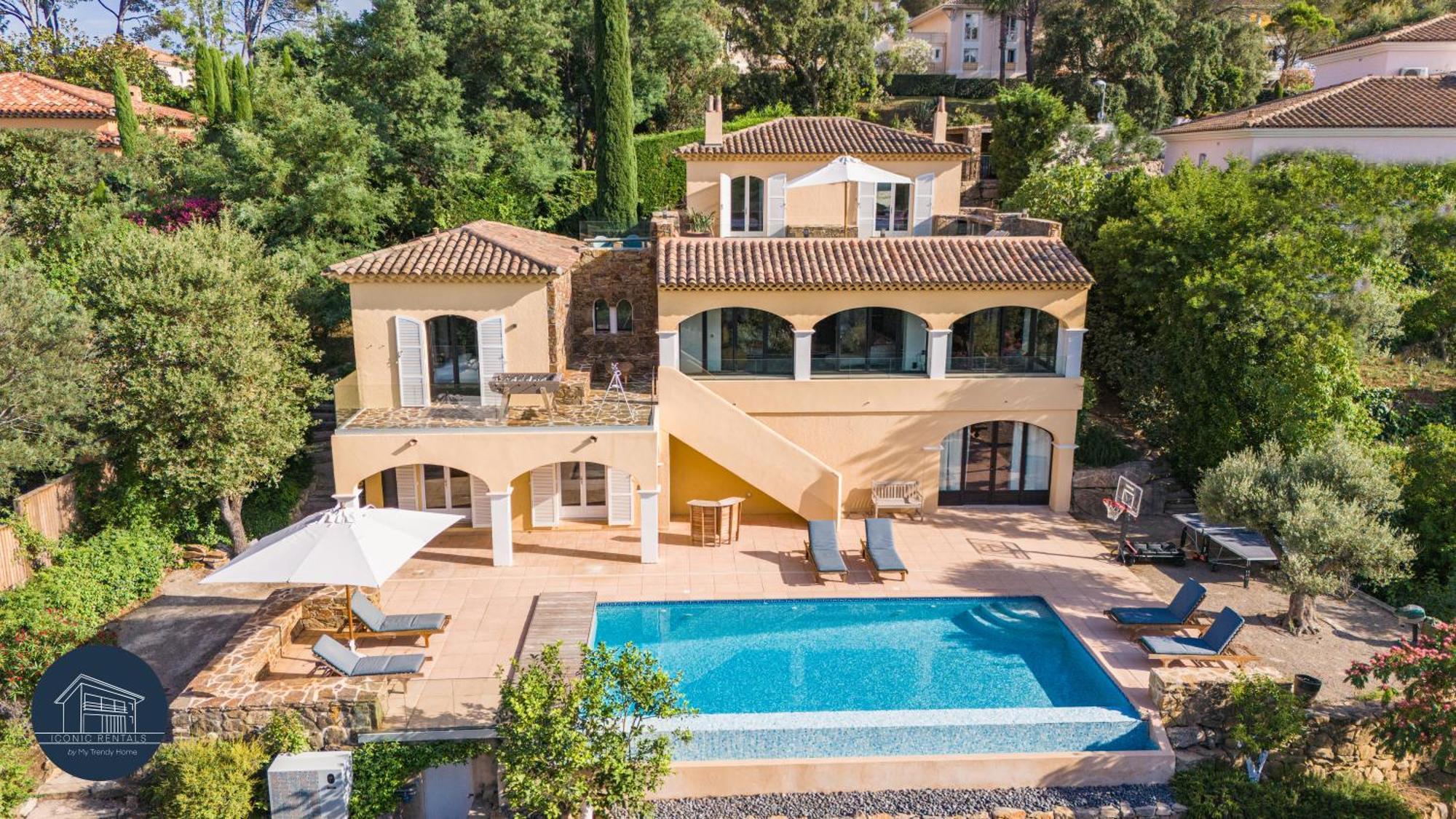 Villa Familiale Avec Vue Imprenable Saint-Raphaël Dış mekan fotoğraf